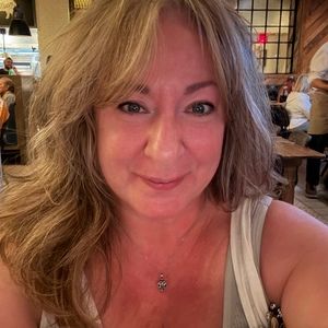 Meet your Posher, Ivy schwartz